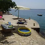 By The Sea Starigrad Paklenica *