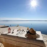 By The Sea Starigrad Paklenica 特利巴尼克鲁斯奇卡