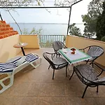 公寓 By The Sea Starigrad Paklenica *