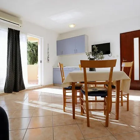 By The Sea Starigrad Paklenica Tribanj-Kruscica