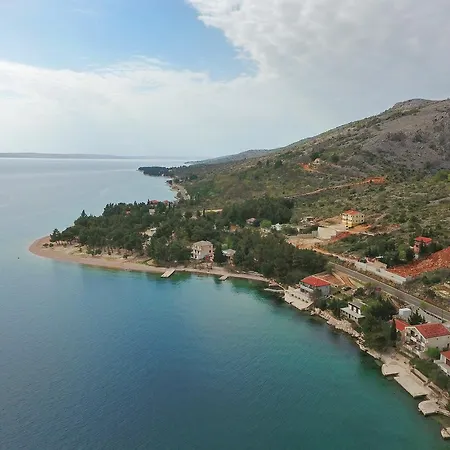 By The Sea Starigrad Paklenica Apartmán *
