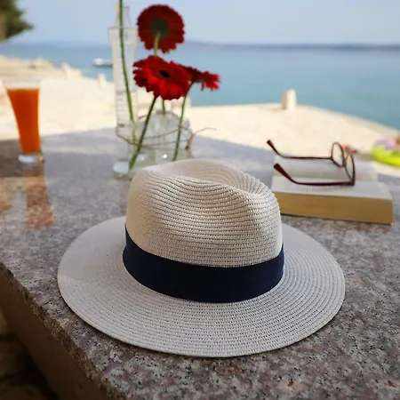 By The Sea Starigrad Paklenica *