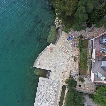 By The Sea Starigrad Paklenica تريبانج كروشيتسا