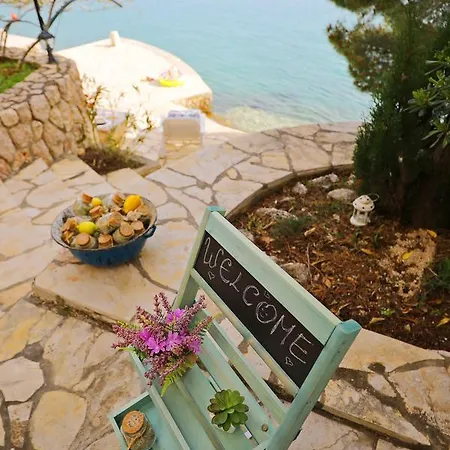 شقة By The Sea Starigrad Paklenica *