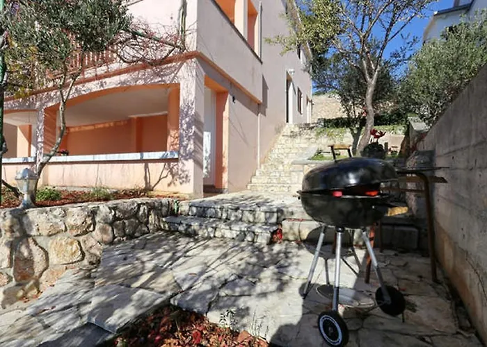 Appartamento By The Sea Starigrad Paklenica