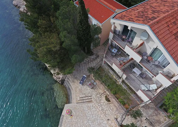 By The Sea Starigrad Paklenica *