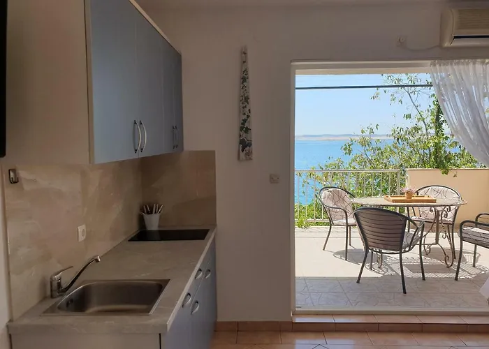 By The Sea Starigrad Paklenica Appartamento