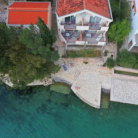 By The Sea Starigrad Paklenica *