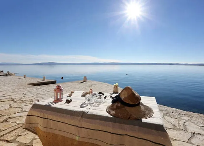 By The Sea Starigrad Paklenica 特利巴尼克鲁斯奇卡