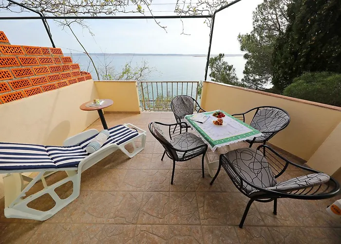 公寓 By The Sea Starigrad Paklenica *