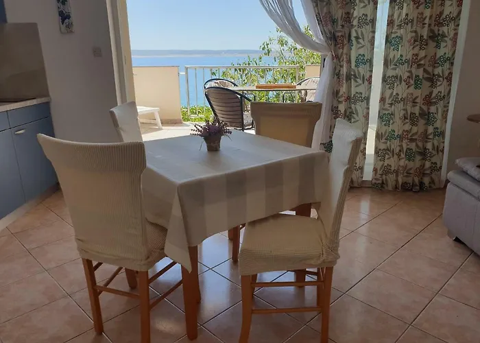 By The Sea Starigrad Paklenica * 特利巴尼克鲁斯奇卡